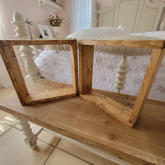 Handmade Farmhouse Chicken Wire Hanging Shadow Boxes 12x12 (Pair) - Picture 4 of 5